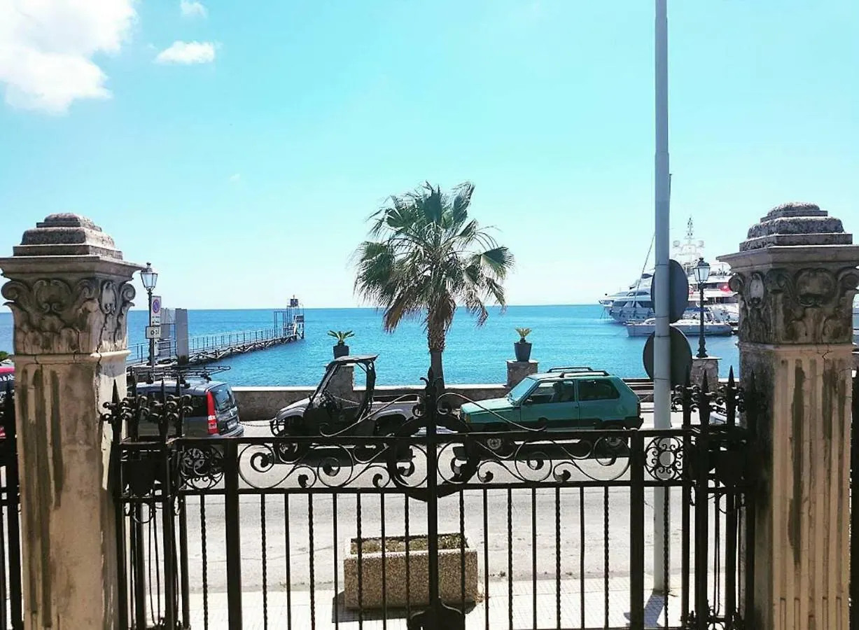 B&B Albatros Città di Lipari Italia