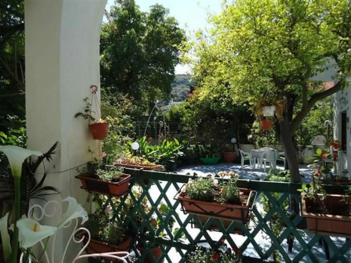 B&B Albatros Città di Lipari 0*,  Italia